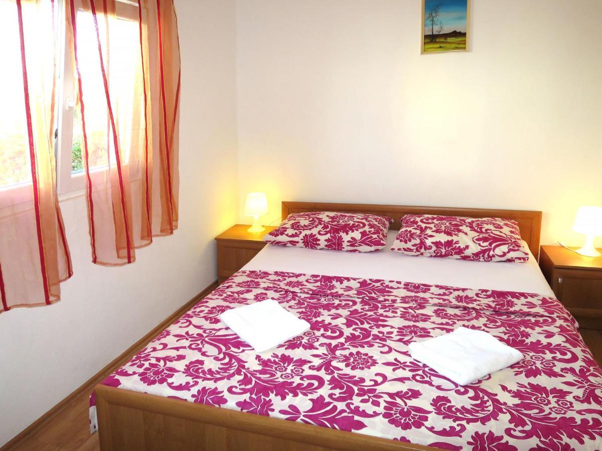 Apartment Klarić-1 Trogir Bagian luar foto