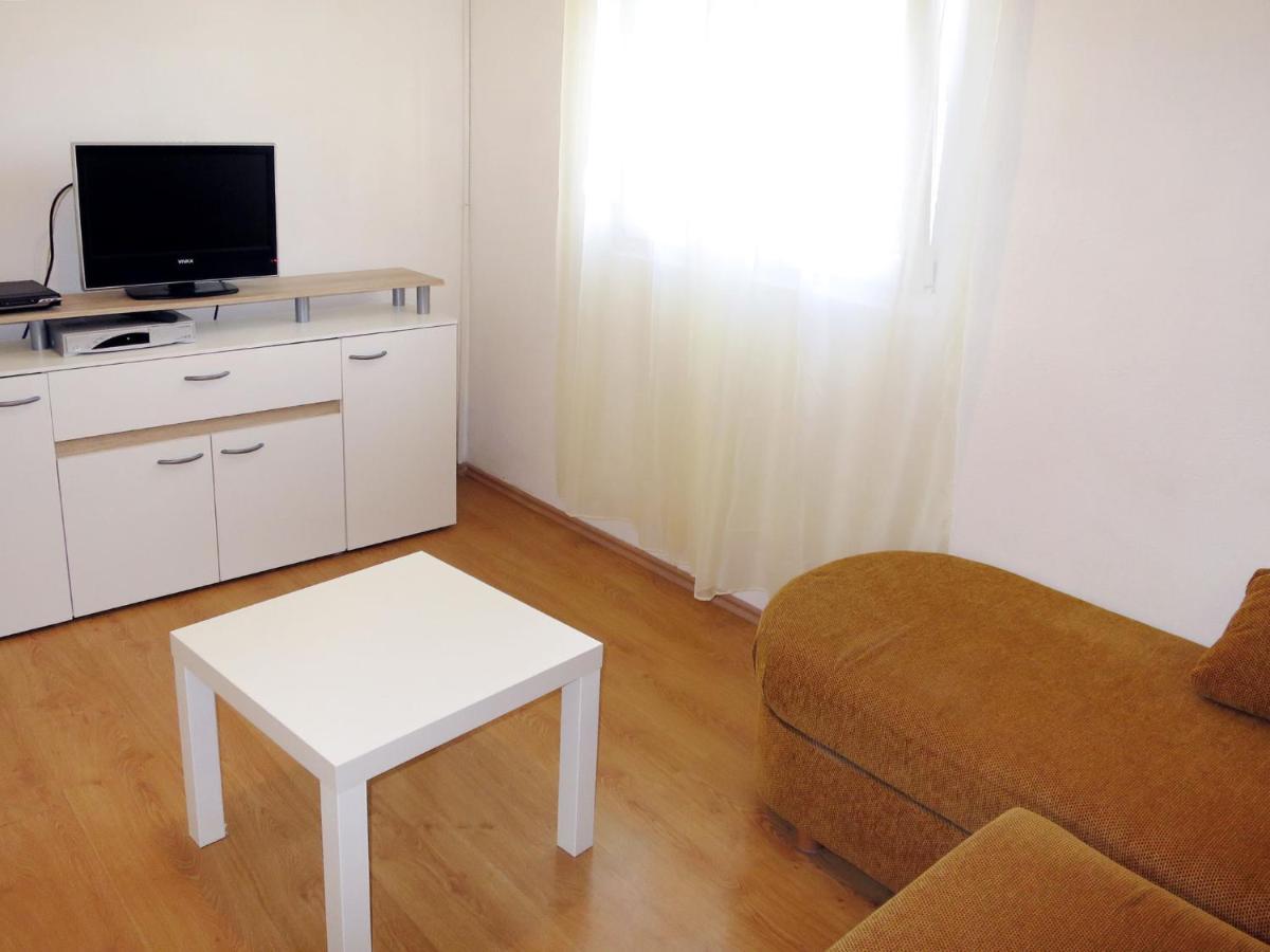 Apartment Klarić-1 Trogir Bagian luar foto